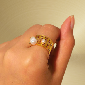 Bague MIRIAM, collection NUEE DE PERLES par AIFEE Jewelry. www.aifee-jewelry.com