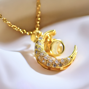 Collier LUNE MAGIQUE, collection JARDIN SECRET par AIFEE Jewelry